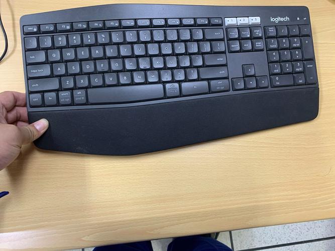 罗技k850键盘怎样开启