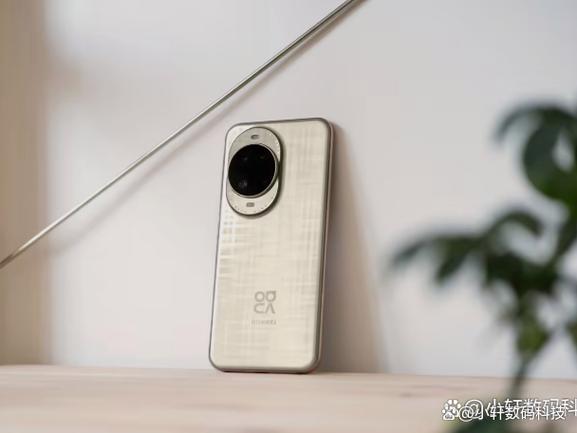 华为nova14电池图标后面有个小红点是