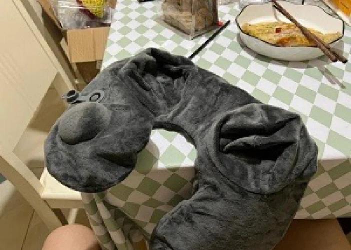 u型枕的正确戴法缩略图