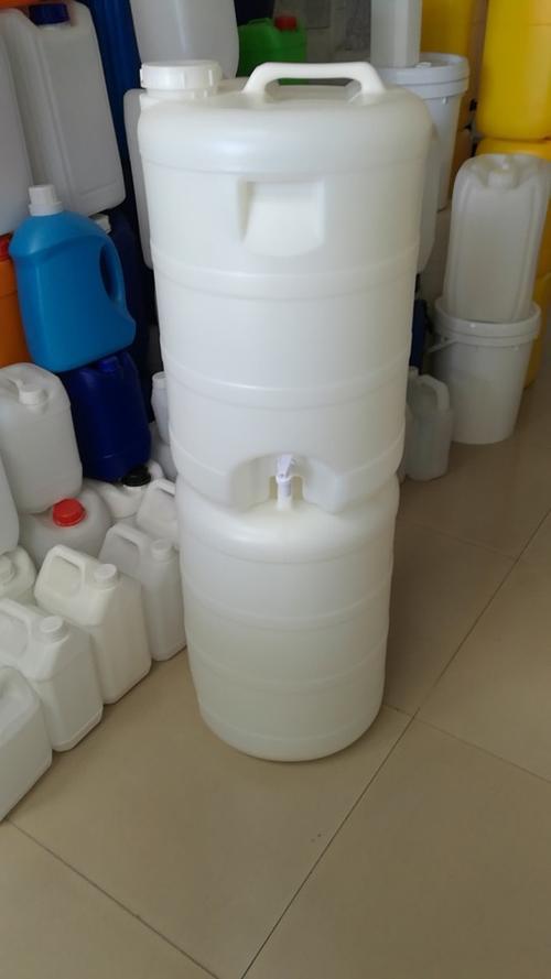 装水的容器叫什么