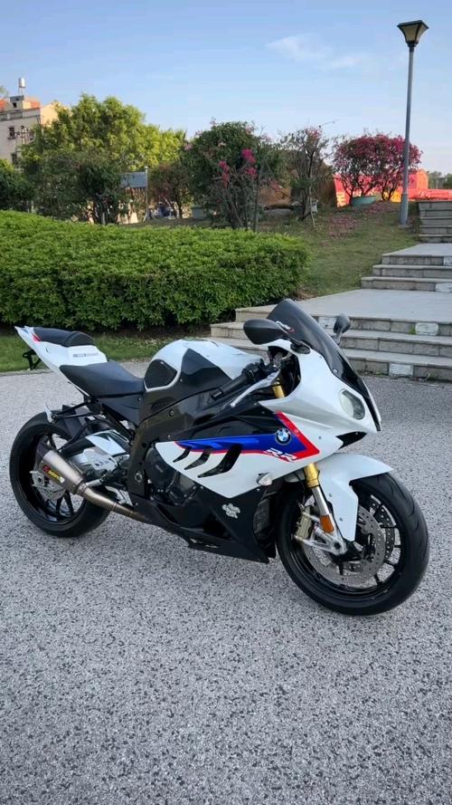 宝马s1000rr官网缩略图