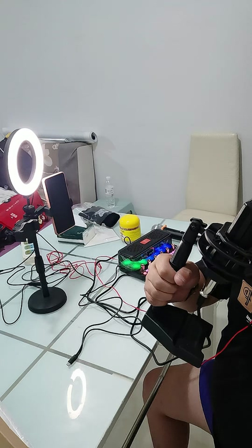 自己在家做直播需要什么设备