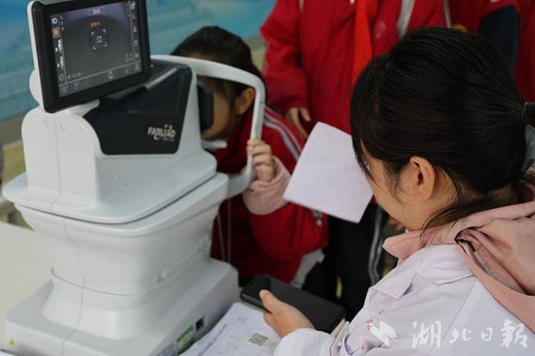 青光眼和正常眼睛图片缩略图