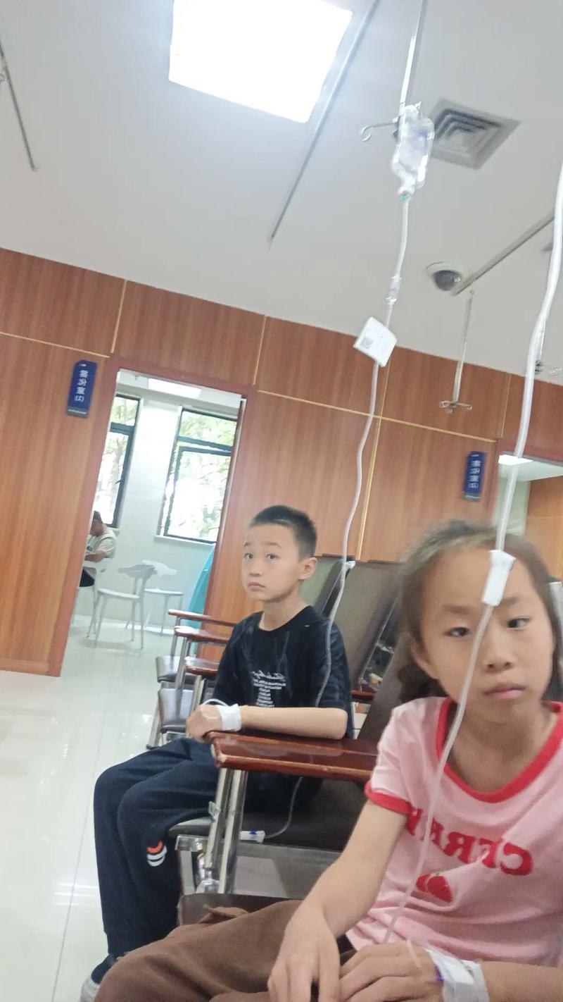 两个孩子挂一个号可以吗