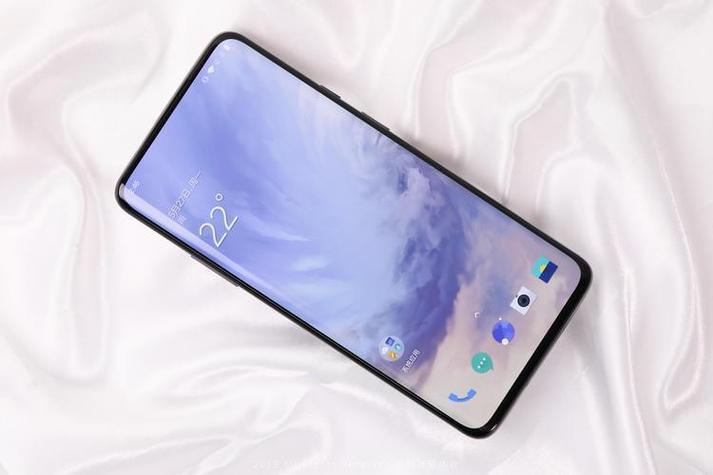 一加7pro和一加8pro屏幕对比游戏截图