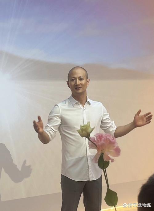 易培飞个人信息
