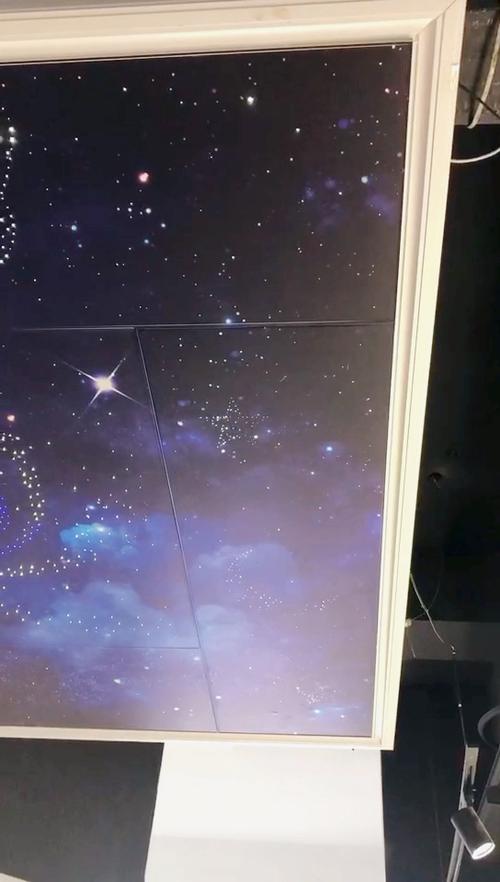 电脑桌面有一个隐形的框