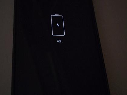 小米9开机键失灵自动关机