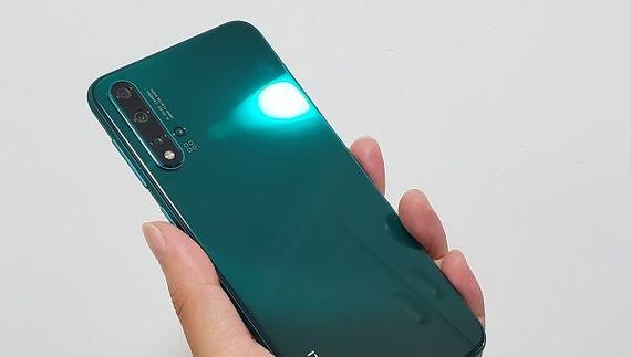 华为nova5后盖是什么材质的