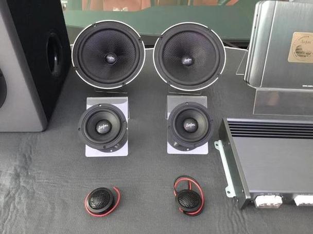 音箱怎么一边声大一边声小