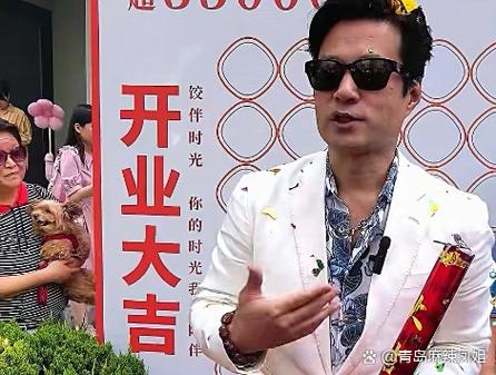 人气爆棚的意思