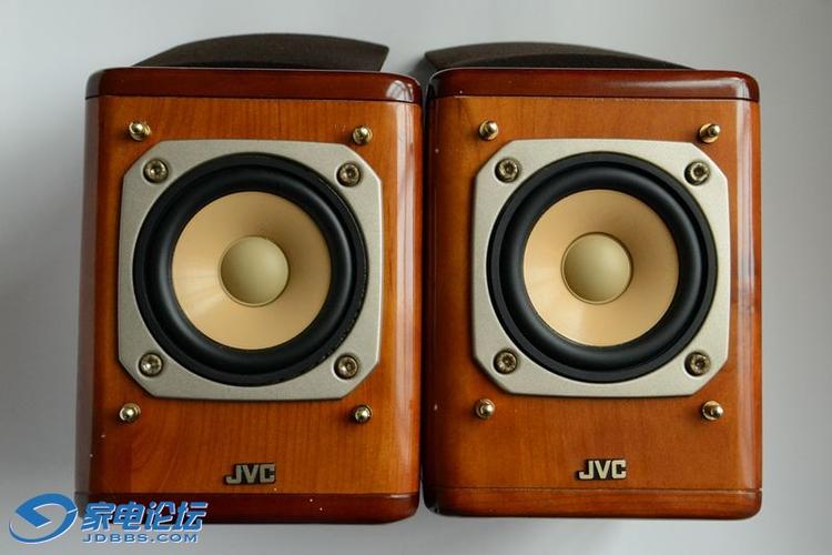 jvc2000和ux7000区别