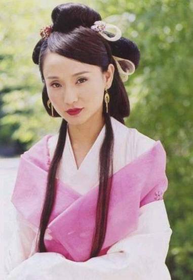 个版本邀月