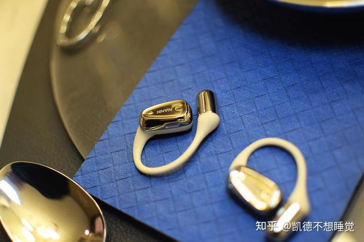 iphone11有附赠耳机吗