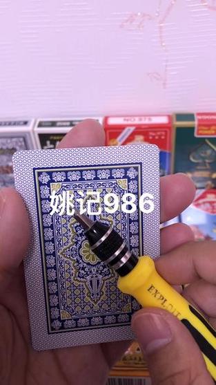 身上小白点是什么原因