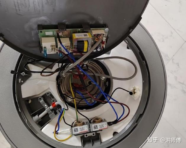 海尔热水器侧面怎么拆卸视频图标