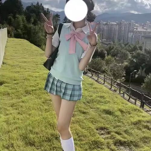 jk制服裙如何折叠