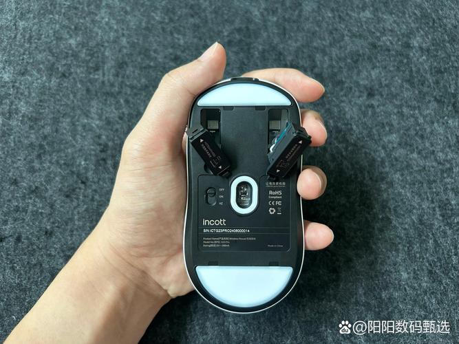 罗技g502鼠标宏自动压枪游戏截图