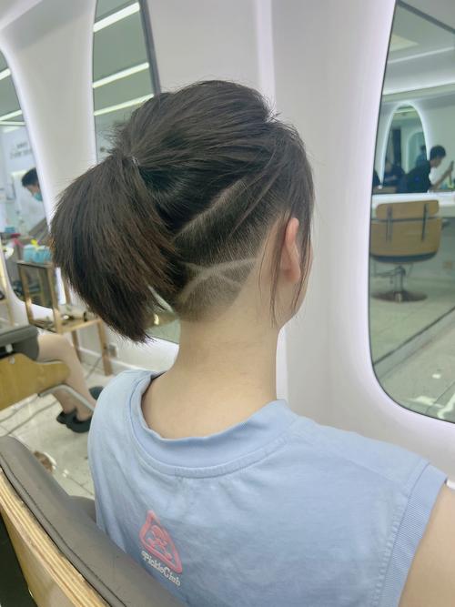 女士武士头图片
