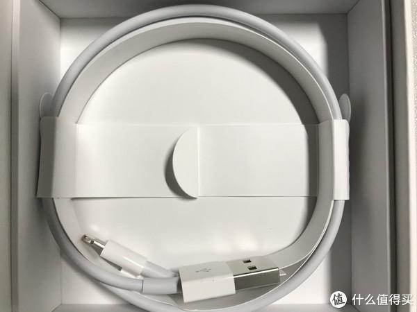airpods带充电线吗