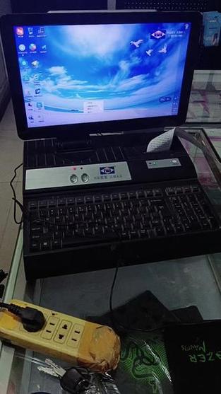 收银机进入桌面黑屏