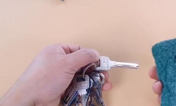 面包车钥匙忘拿