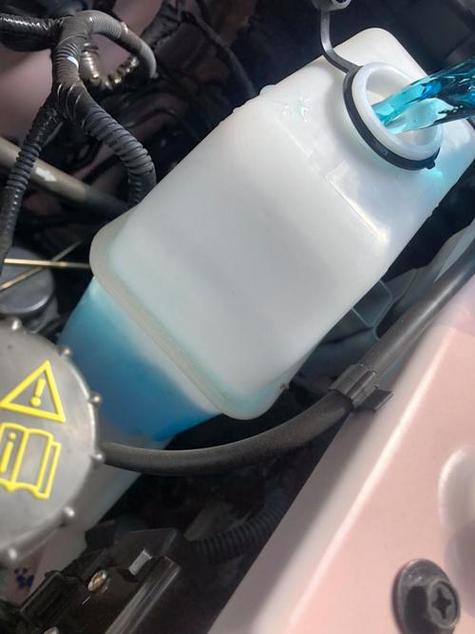 装水的东西叫什么名字