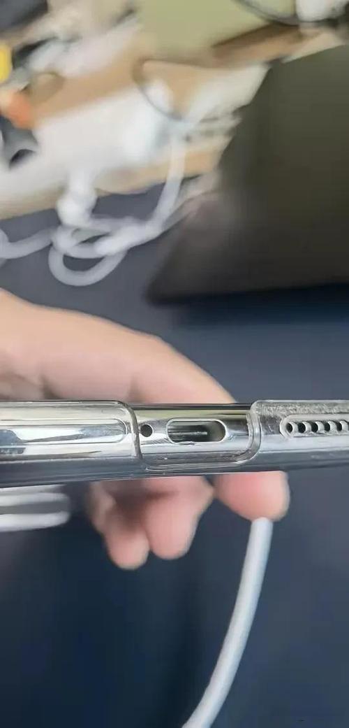 充电线变形了还能用吗