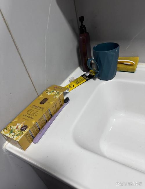 qq空间评论怎么删除