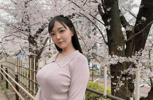 颜值高的推特博主推荐缩略图