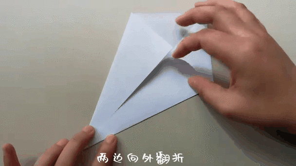怎么用纸折手机壳视频