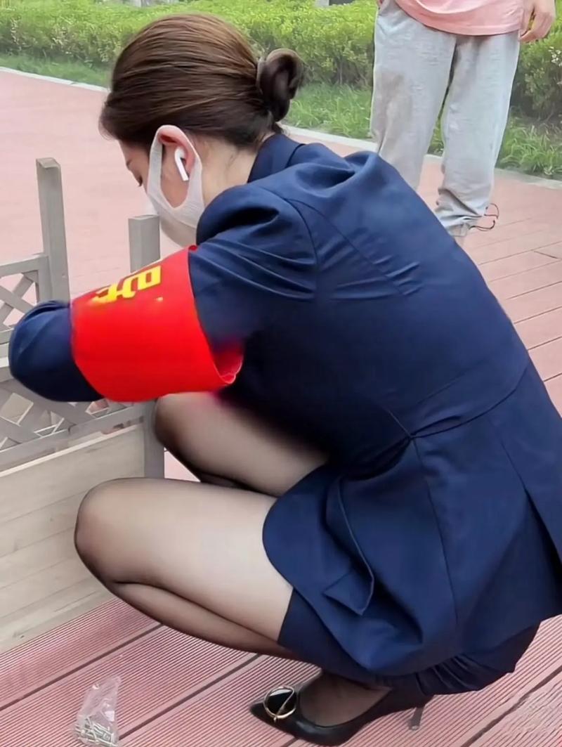 巡查员衣服怎么搭配