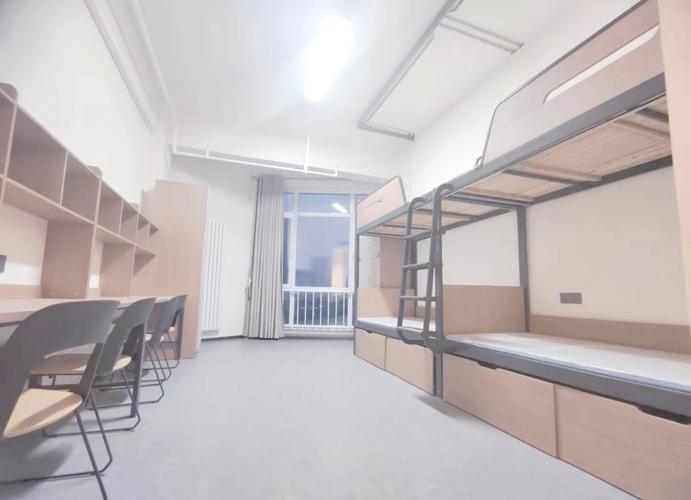 齐齐哈尔大学到梦空间