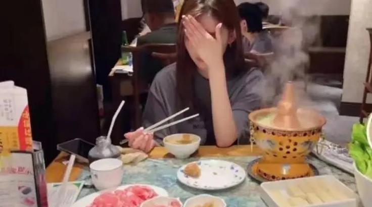 女人可以请男人吃饭吗