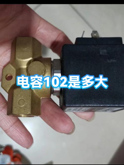 102是多大电容