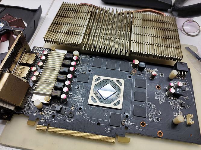 残雪rx580适合什么样的游戏缩略图