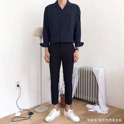 男生约会每次穿同一件衣服