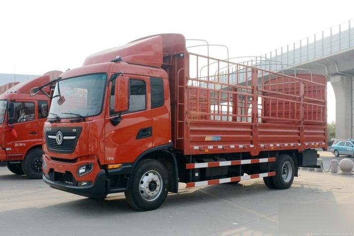最大蓝牌货车5米8