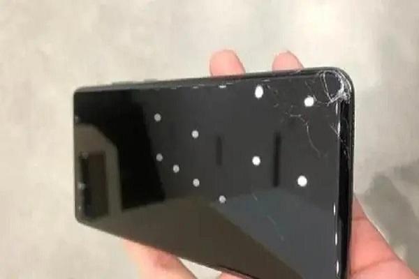 手机屏幕裂痕修复图标