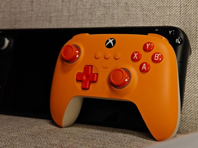 ps4手柄橙色灯闪就灭