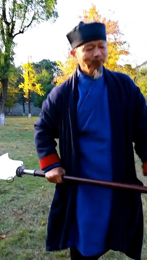 我功夫特牛武当用什么武器
