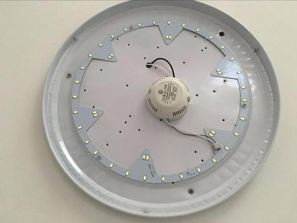 led灯突然不太亮了