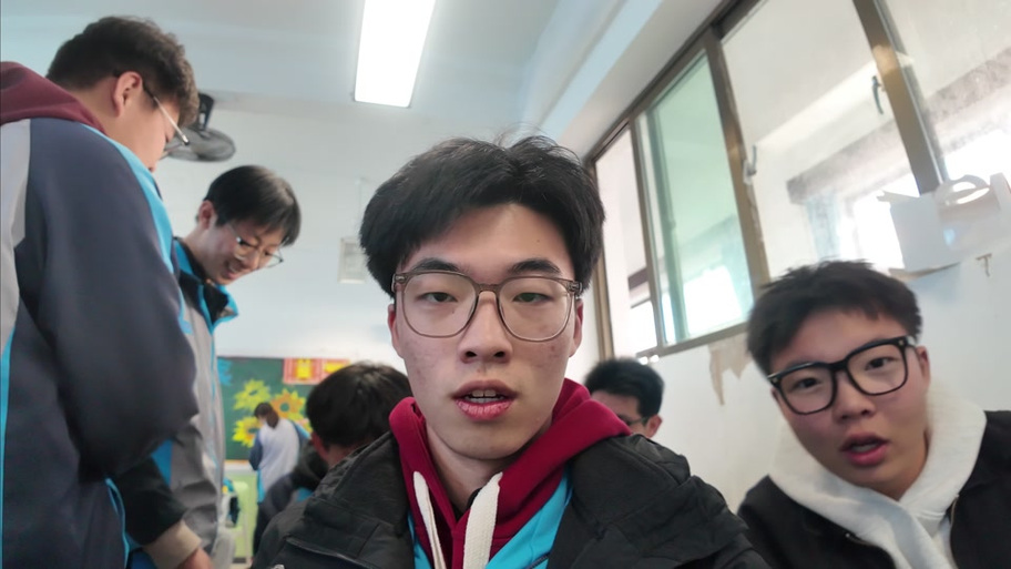逃离学校第一视角真人版官网