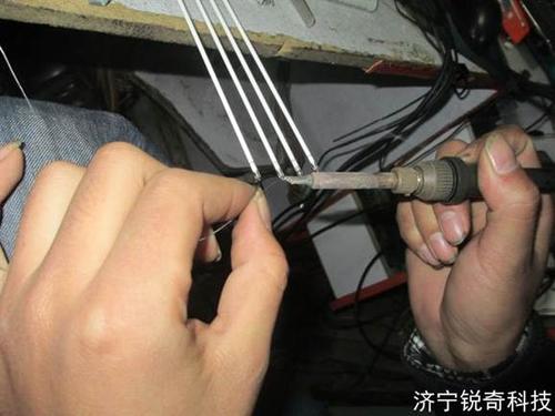 19寸显示器维修教学