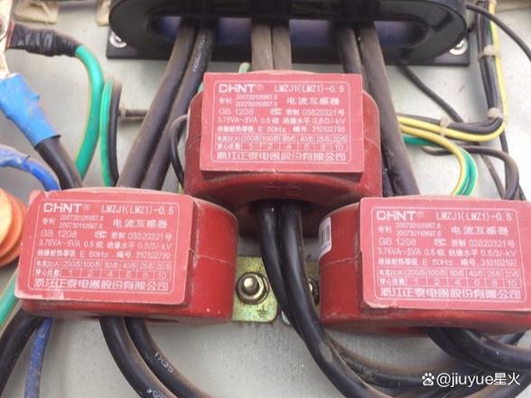 互感器的倍数在哪里看
