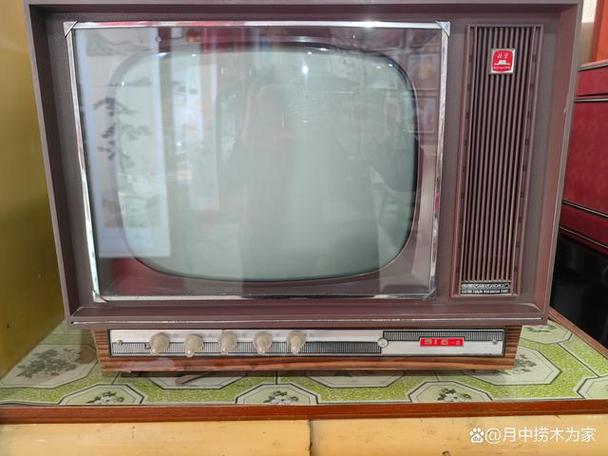 大屁股电视上字的颜色发绿怎么回事