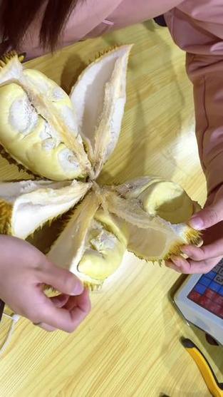 榴莲怎么剥开视频缩略图