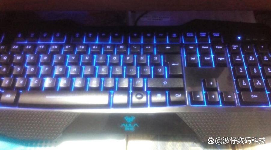 台式电脑关机后键盘灯还亮着缩略图