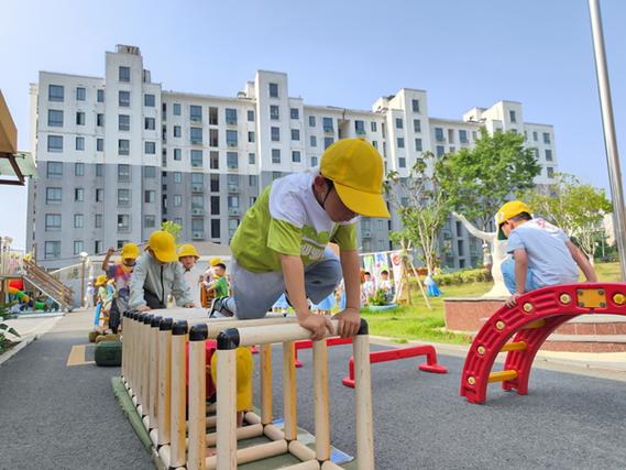 户外闯关游戏