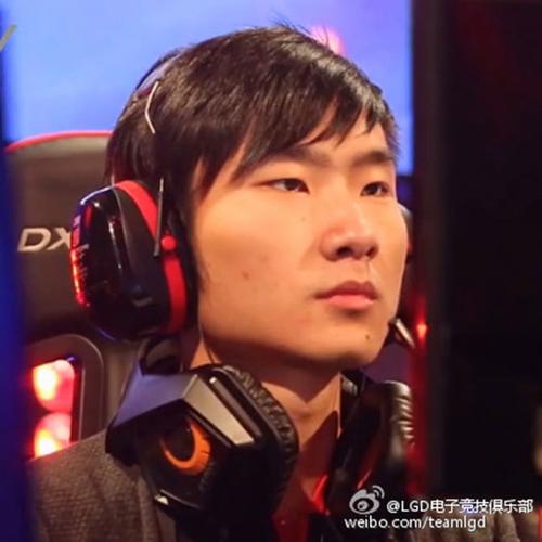 冷美人教练喜欢乖的电竞原名